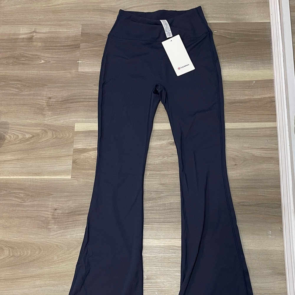 Navy lululemon leggings